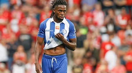 Jordan Torunarigha soll sich mit dem HSV einig sein. / Foto: Bruno Fahy/BELGA/dpa