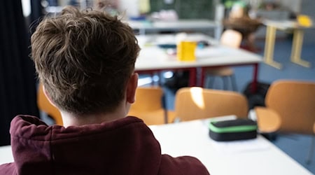 Etwa 9 Prozent aller Schülerinnen und Schüler gehen in die Grundschule. (Symbolbild) / Foto: Leonie Asendorpf/dpa