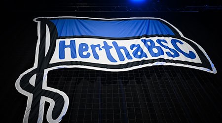 Hertha BSC könnte eine millionenschwere Anleihe für drei Jahre verlängern.  / Foto: Soeren Stache/dpa