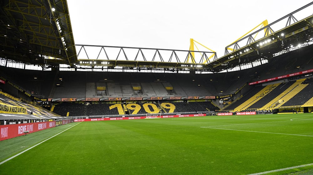 Eines der Stadien für die EM-Bewerbung: Dortmund. / Foto: Martin Meissner/AP-Pool/dpa