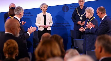 Nach dem Internationalen Karlspreis erhält EU-Kommissionspräsidentin Ursula von der Leyen eine weitere Auszeichnung. (Archivfoto) / Foto: Thilo Schmülgen/Reuter/Pool/dpa