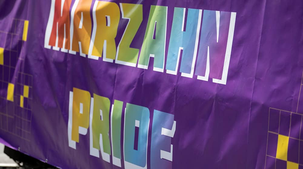 Die «Marzahn Pride» fand zum sechsten Mal statt. / Foto: Fabian Sommer/dpa