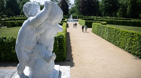 Wird für Park Sanssouci ab 2026 Eintritt fällig? Die Stadt will Anfang Juli entscheiden, ihre Beteiligung an der Pflege der Anlagen einzustellen. (Archivbild) / Foto: Hannes P Albert/dpa