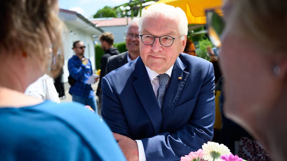 Frank-Walter Steinmeier warnt vor einer Fehlinterpretation des «Compact»-Urteils.  / Foto: Bernd von Jutrczenka/dpa