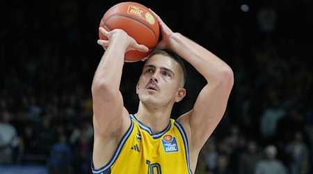 Tim Schneider verlässt nach 14 Jahren Alba Berlin. / Foto: Soeren Stache/dpa
