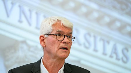 Der Präsident der Europa-Universität Viadrina, Eduard Mühle, warnt vor einem weiteren Rechtsruch in der Stadt. (Archivbild) / Foto: Patrick Pleul/dpa