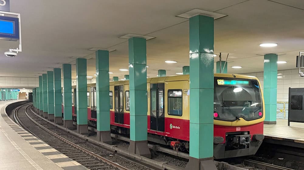Besonders im Norden und Westen fahren S-Bahn-Linien nach Unwettern teils nur verkürzt. / Foto: Paul Zinken/dpa