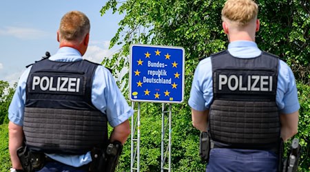 An den deutschen Außengrenzen wird seit Mai verstärkt kontrolliert. (Archivbild) / Foto: Patrick Pleul/dpa