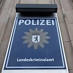 Jahre nach einem mutmaßlichen Auftragsmord in Berlin fasste die Polizei drei Verdächtige in Osteuropa. (Symbolbild) / Foto: Monika Skolimowska/dpa