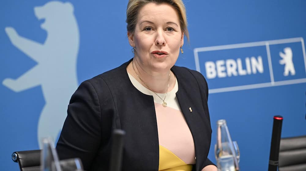 Wirtschaftssenatorin Franziska Giffey (SPD) weist auf die wachsende Bedeutung Indiens für die Berliner Wirtschaft hin. (Archivbild) / Foto: Jens Kalaene/dpa