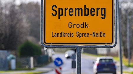 Die Bürgermeisterin der Lausitz-Stadt Spremberg in Brandenburg, Christine Herntier,  warnt vor dem Einfluss von Rechtsextremisten in ihrer Stadt. (Symbolbild)  / Foto: Patrick Pleul/dpa