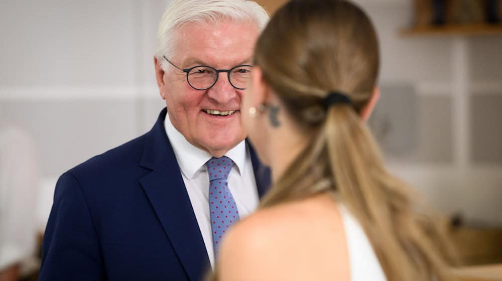 Frank-Walter Steinmeier verlegte seinen Amtssitz für drei Tage nach Neuruppin. / Foto: Bernd von Jutrczenka/dpa