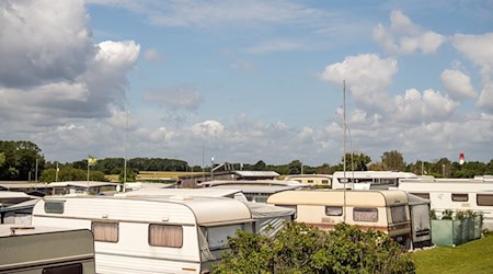 Im Norden Rügens wurde der Frieden auf einem Campingplatz durch einen Streit gestört. (Symbolbild) / Foto: Frank Hammerschmidt/dpa