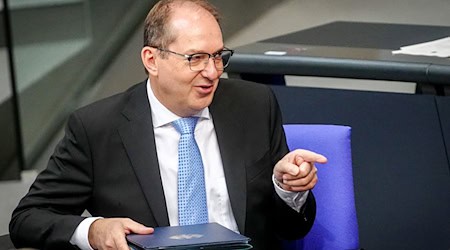 Dobrindt: Nein zu Berliner Aufnahmeprojekt für Flüchtlinge