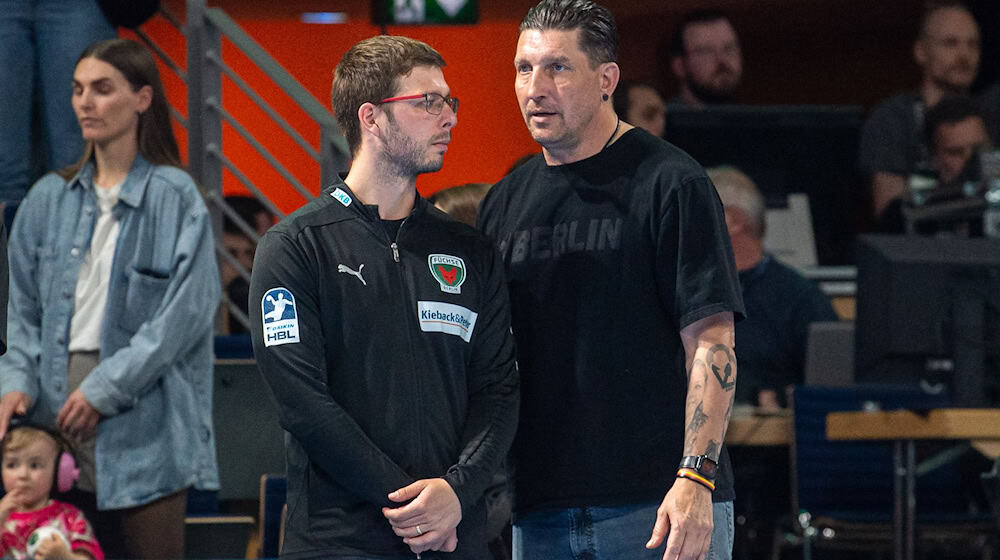 Die sportliche Füchse-Leitung: Trainer Jaron Siewert (l.) und Vorstand Sport Stefan Kretzschmar / Foto: Sebastian Räppold/Sportfoto Matthias Koch/dpa