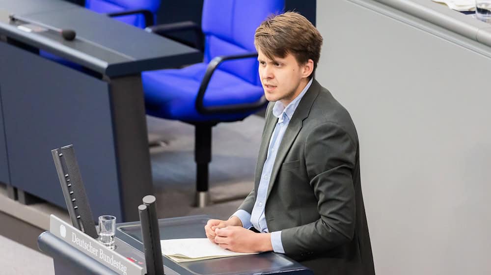 Lucks fordert Rückholung der abgeschobenen Familie. (Archivbild) / Foto: Christoph Soeder/dpa