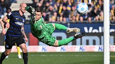 Tjark Ernst hielt einen Elfmeter bei Austria Wien. / Foto: Swen Pförtner/dpa