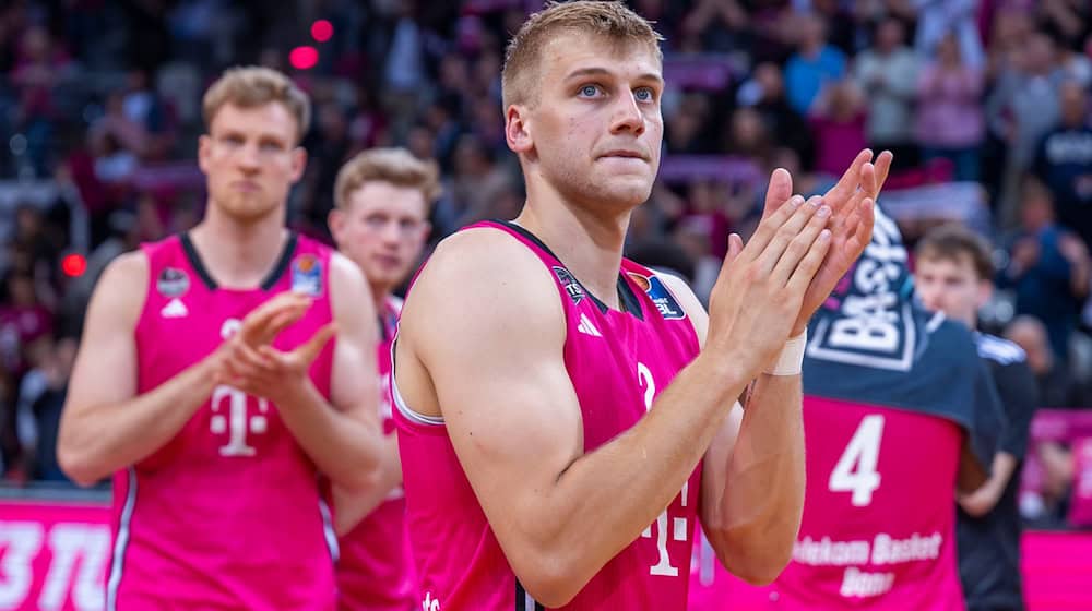 Sam Griesel spielt künftig für Alba Berlin.  / Foto: David Inderlied/dpa