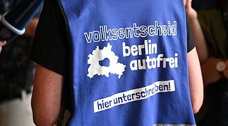 Die Initiative «Volksentscheid Berlin autofrei» stellt sich darauf ein, bald wieder Unterschriften zu sammeln. (Archivfoto) / Foto: Michael Brandt/dpa