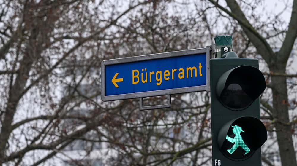 Termine im Bürgeramt sollen in Berlin zunehmend einfacher zu bekommen sein. (Foto - Illustration)  / Foto: Jens Kalaene/dpa