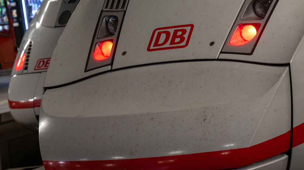 ICE-Fahrgäste brauchen auf der Strecke von München nach Berlin noch einige Tage mehr Geduld. (Symbolbild) / Foto: Peter Kneffel/dpa