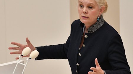 Die CDU-Bundestagsabgeordnete Saskia Ludwig sieht sich mit Plagiatsvorwürfen konfrontiert (Archivbild). / Foto: Bernd Settnik/dpa-Zentralbild/dpa