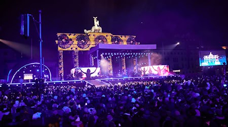 Silvester 2024 am Brandenburger Tor. (Archivbild) / Foto: Joerg Carstensen/dpa
