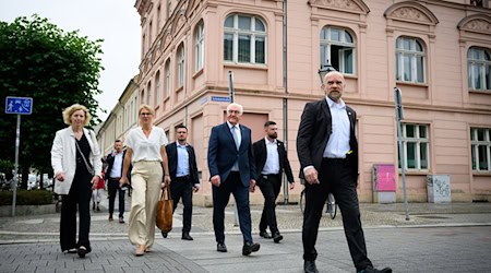 Frank-Walter Steinmeier hielt sich für drei Tage in Neuruppin auf. / Foto: Bernd von Jutrczenka/dpa