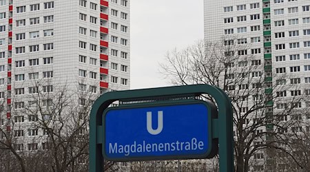 Die CDU-Fraktion will den Bahnhof Magdalenenstraße umbenennen (Archivbild) / Foto: Sonja Wurtscheid/dpa