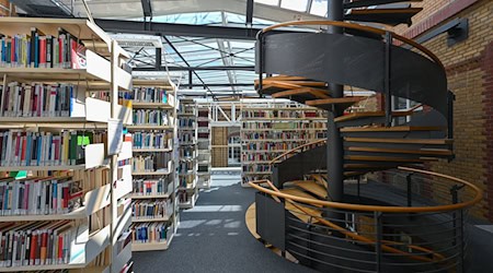 In Brandenburg gibt es sehr wenige Zulassungsbeschränkungen an Hochschulen. (Symbolbild) / Foto: Patrick Pleul/dpa