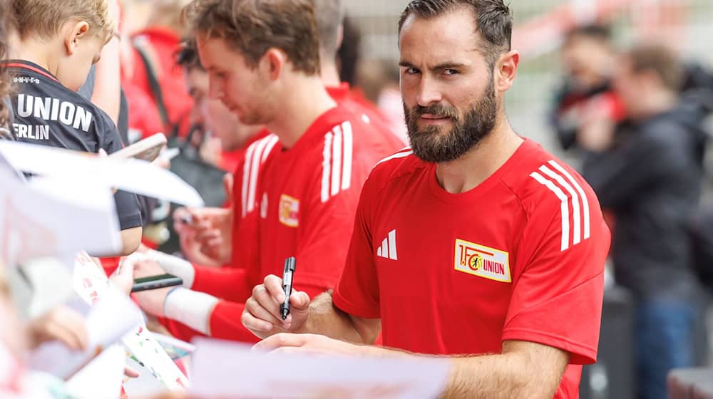 Lucas Tousart trifft im Testspiel in Linz zurm 1:0. / Foto: Andreas Gora/dpa