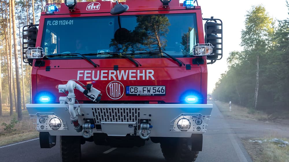 Ein Ortsteil wurde wegen eines Waldbrandes evakuiert.  / Foto: Frank Hammerschmidt/dpa