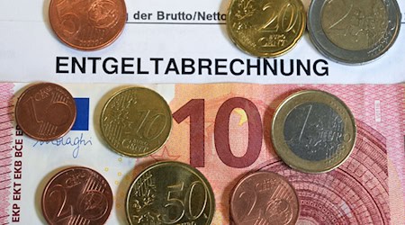 Viele Menschen verdienen in Brandenburg weniger als 2.750 Euro im Monat. (Symbolbild) / Foto: Marcus Brandt/dpa