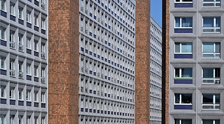 Selbst gut verdienende Haushalte können sich eine Eigentumswohnung in Berlin oft nicht leisten. (Archivbild) / Foto: Soeren Stache/dpa