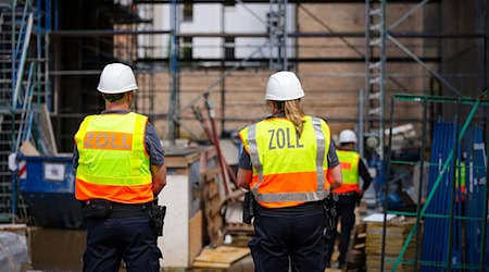 Der Zoll hat eine Baustelle überprüft. (Symbolbild) / Foto: Soeren Stache/dpa