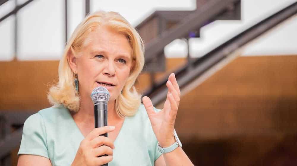 Die CDU-Bundestagsabgeordnete Saskia Ludwig hat an einer Veranstaltung einer rechten Denkfabrik in Ungarn teilgenommen. (Archivbild) / Foto: Christoph Soeder/dpa