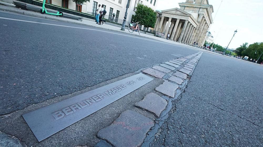Die Berliner Mauer trennte Ost- und Westteil der Stadt von 1961 bis 1989. (Archivbild) / Foto: Jörg Carstensen/dpa