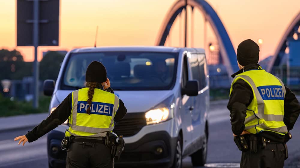  Die Bundespolizeidirektion Berlin hat Polizeiinspektionen in in Angermünde, Frankfurt (Oder) und Forst.(Archivbild) / Foto: Patrick Pleul/dpa