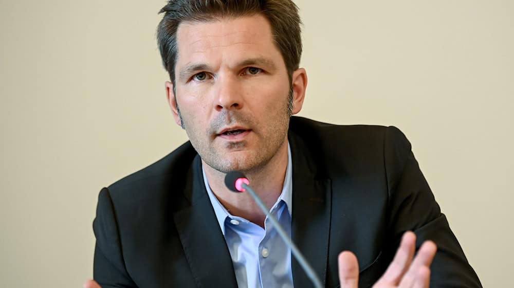Steffen Krach soll die Berliner SPD in den Wahlkampf führen. (Archivbild) / Foto: Britta Pedersen/dpa-Zentralbild/dpa