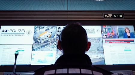 Der Einsatz der Analyse-Software Palantir sorgt für Diskussionen (Archivbild). / Foto: Uwe Anspach/dpa