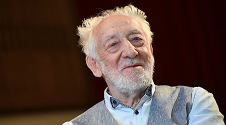 Dieter Hallervorden feiert am 5. September seinen 90. Geburtstag. (Archivbild) / Foto: Jens Kalaene/dpa