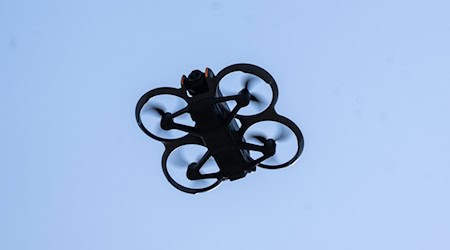 Diese Drohne hat noch keine Lieferung dabei (Symbolbild) / Foto: Monika Skolimowska/dpa