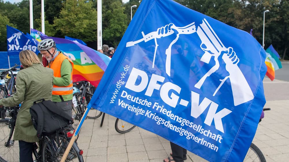 Die Deutsche Friedensgesellschaft DFG-VK hat nach eigenen Angaben bundesweit etwa 3.500 Mitglieder. Mit dem Berliner Landesverband hat die Bundesspitze einen Konflikt. (Archivbild) / Foto: picture alliance / dpa