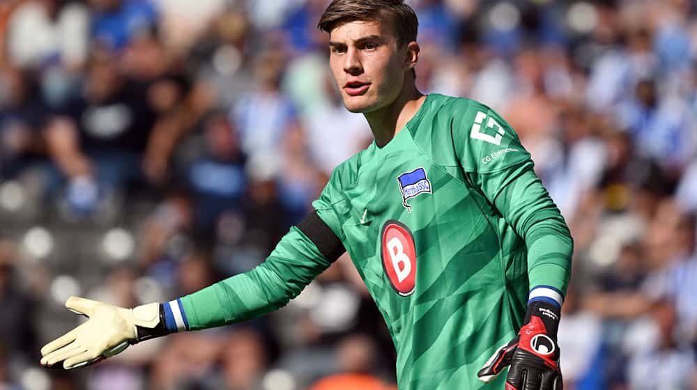Robert Kwasigroch wechselt von Hertha BSC nach Katar. / Foto: Soeren Stache/dpa