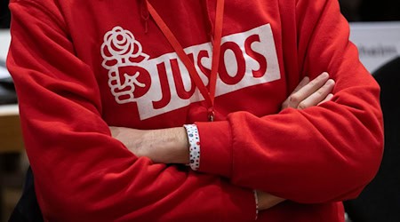 Bei den Berliner Jusos weckt die Spitzenkandidatur von Steffen Krach für die SPD Hoffnungen auf «progressive Politik» (Symbolbild)  / Foto: Marijan Murat/dpa