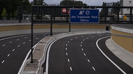 Der neue Abschnitt der Berliner Stadtautobahn soll am Mittwoch eröffnet werden. Zunächst gab es nur kleinere Proteste. / Foto: Britta Pedersen/dpa