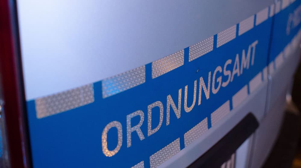 Ein Mitarbeiter des Ordnungsamtes wurde bei einer Kontrolle gebissen. / Foto: Fernando Gutierrez-Juarez/dpa-Zentralbild/dpa
