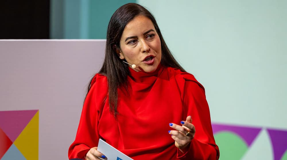 Die Journalistin Aline Abboud arbeitet künftig im Bundesministerium für wirtschaftliche Zusammenarbeit und Entwicklung. (Archivfoto) / Foto: Lennart Preiss/dpa