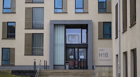 Aus dem Dublin-Zentrum in Eisenhüttenstadt sind bisher nur wenige Migranten  rücküberstellt worden (Archivbild). / Foto: Patrick Pleul/dpa