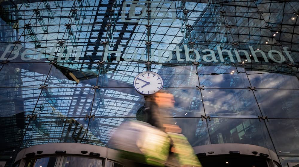 Der Berliner Hauptbahnhof wurde zum Tatort. (Symbolbild)  / Foto: Christoph Soeder/dpa